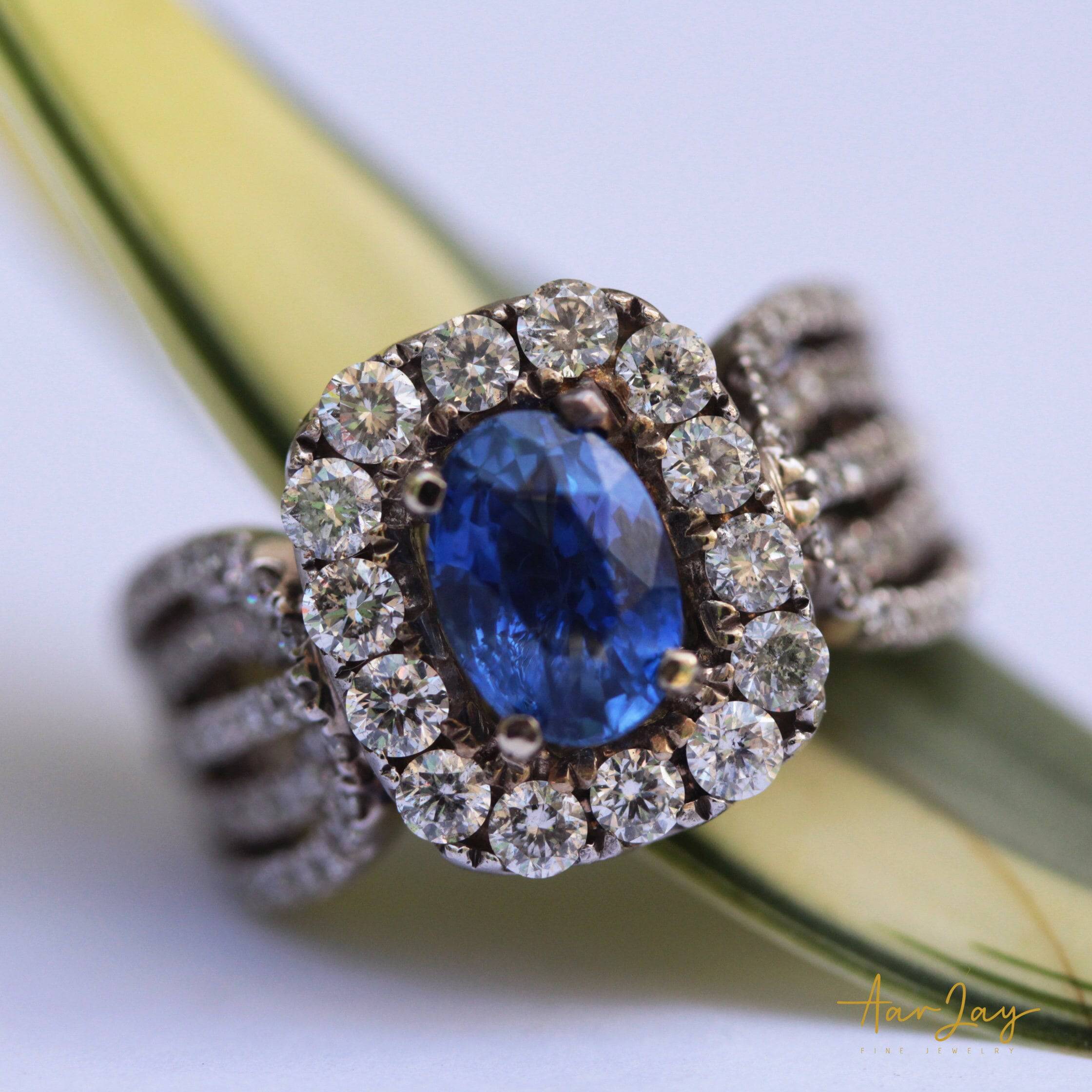 2.50 Cts Blue Sapphire Natural Diamonds in 14Kt White Gold Ring - (H) - Baza Boutique 