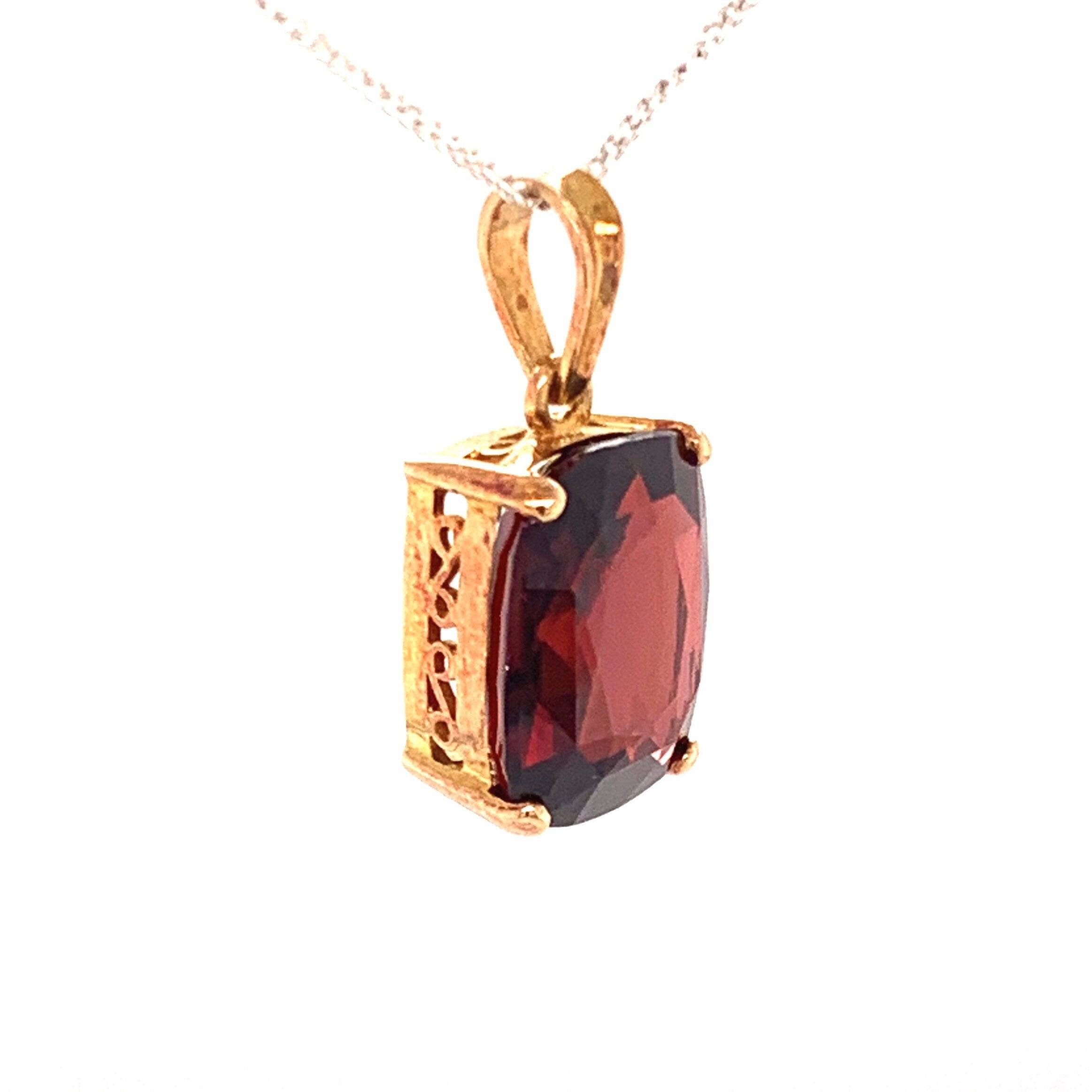 Natural Garnet 18kt solid Yellow Gold Pendants , Handcrafted Necklace,Gold Pendant, Natural Garnet Jewelry Making, Ceylon Jewelry Gift For Her - Baza Boutique 