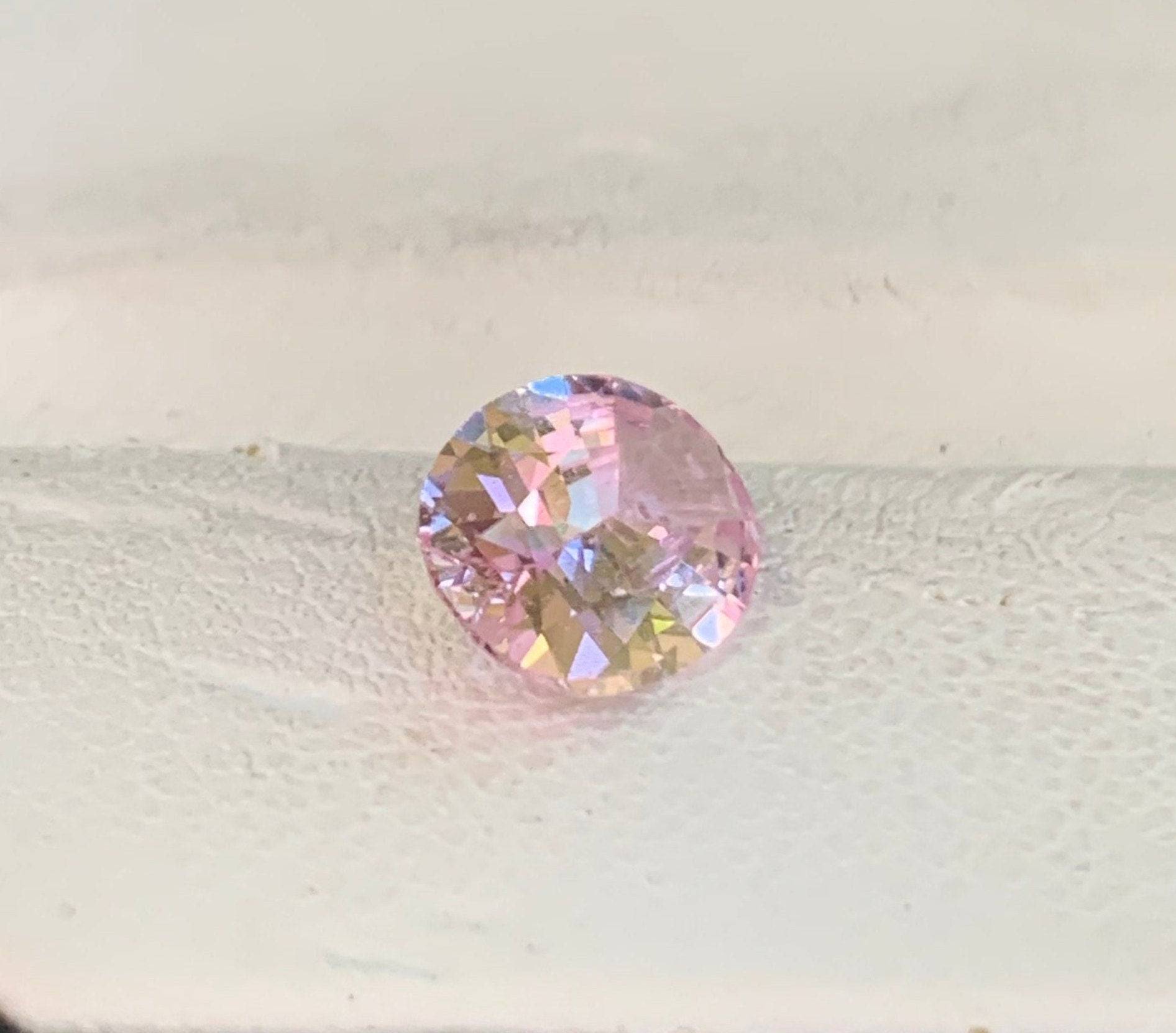 1.43 Carats GIA Certified Peach Sapphire Natural Peach pink Sapphire - (H) - Baza Boutique 