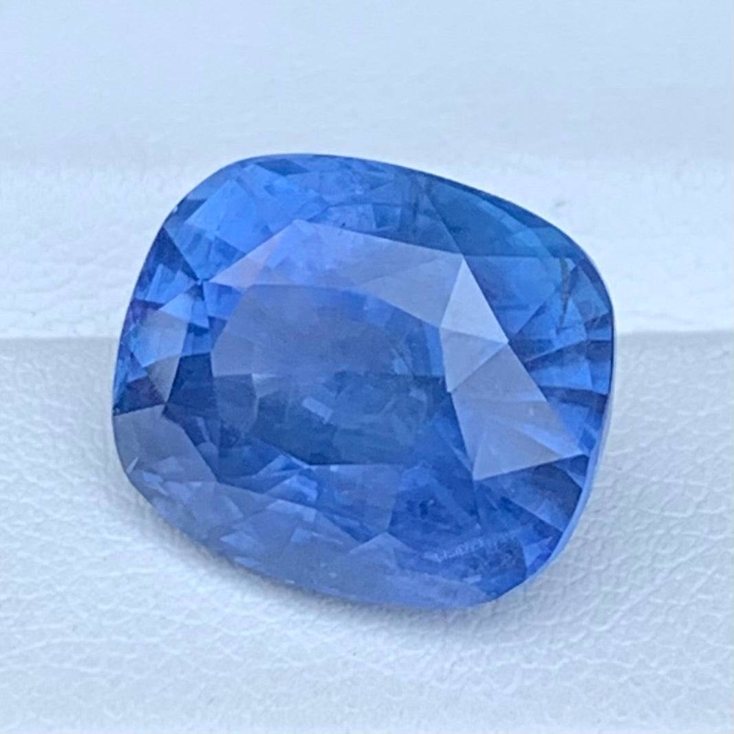 17.20 Carats Blue sapphire Natural - Baza Boutique 