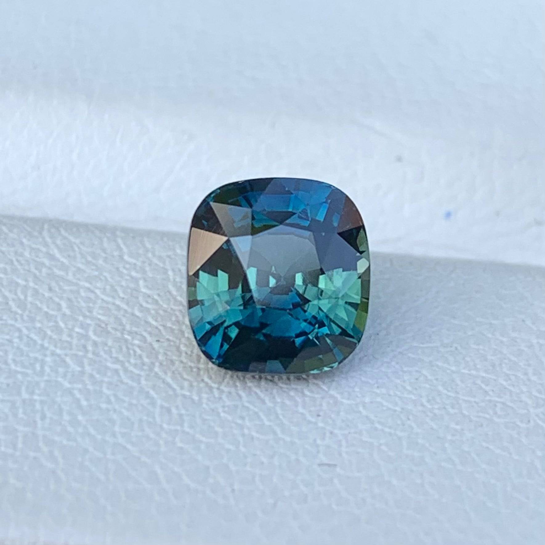 2.55 Cts Unheated Peacock Teal Sapphire - (N) - Baza Boutique 