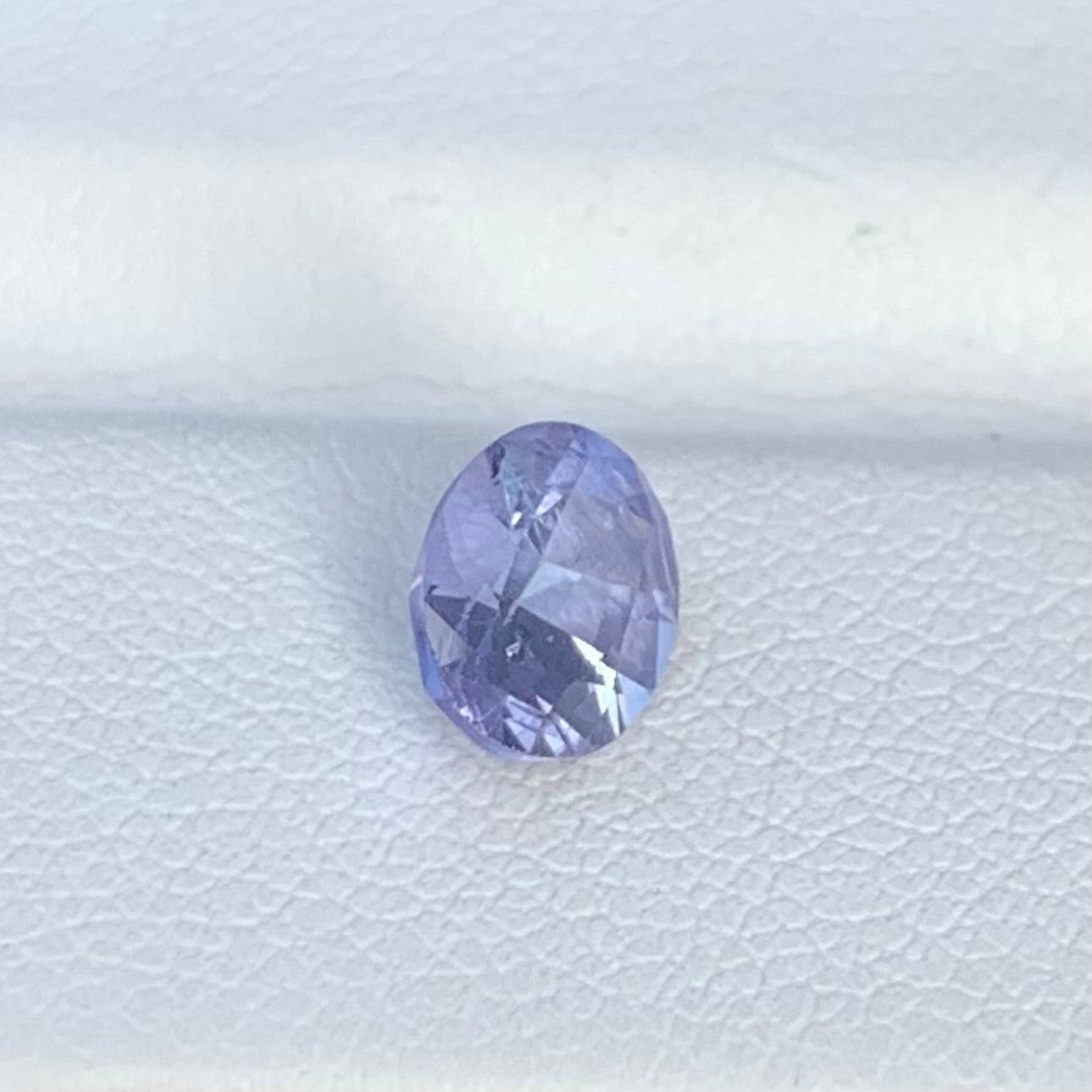 1.38 Cts Unheated Blue Sapphire - Baza Boutique 