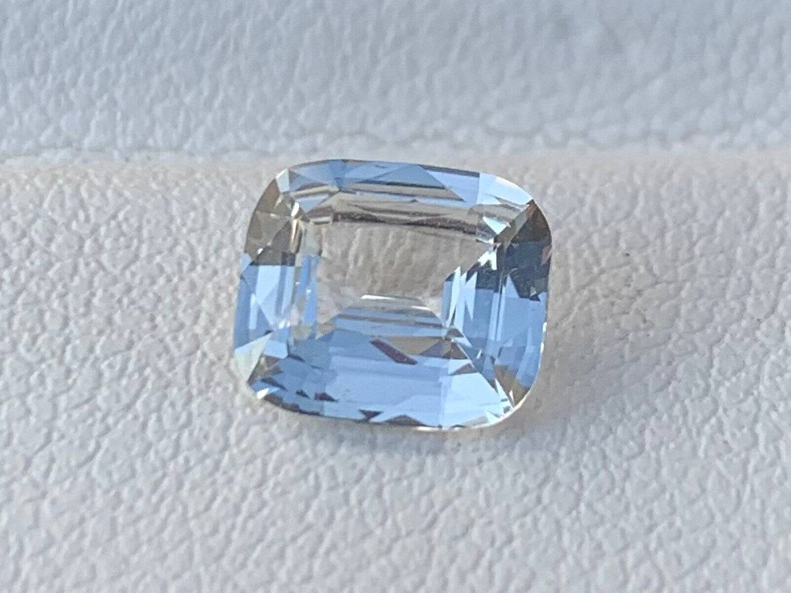 1.43 Ct Unheated White Sapphire - Natural & Ethically Sourced for Custom Jewelry - Baza Boutique 