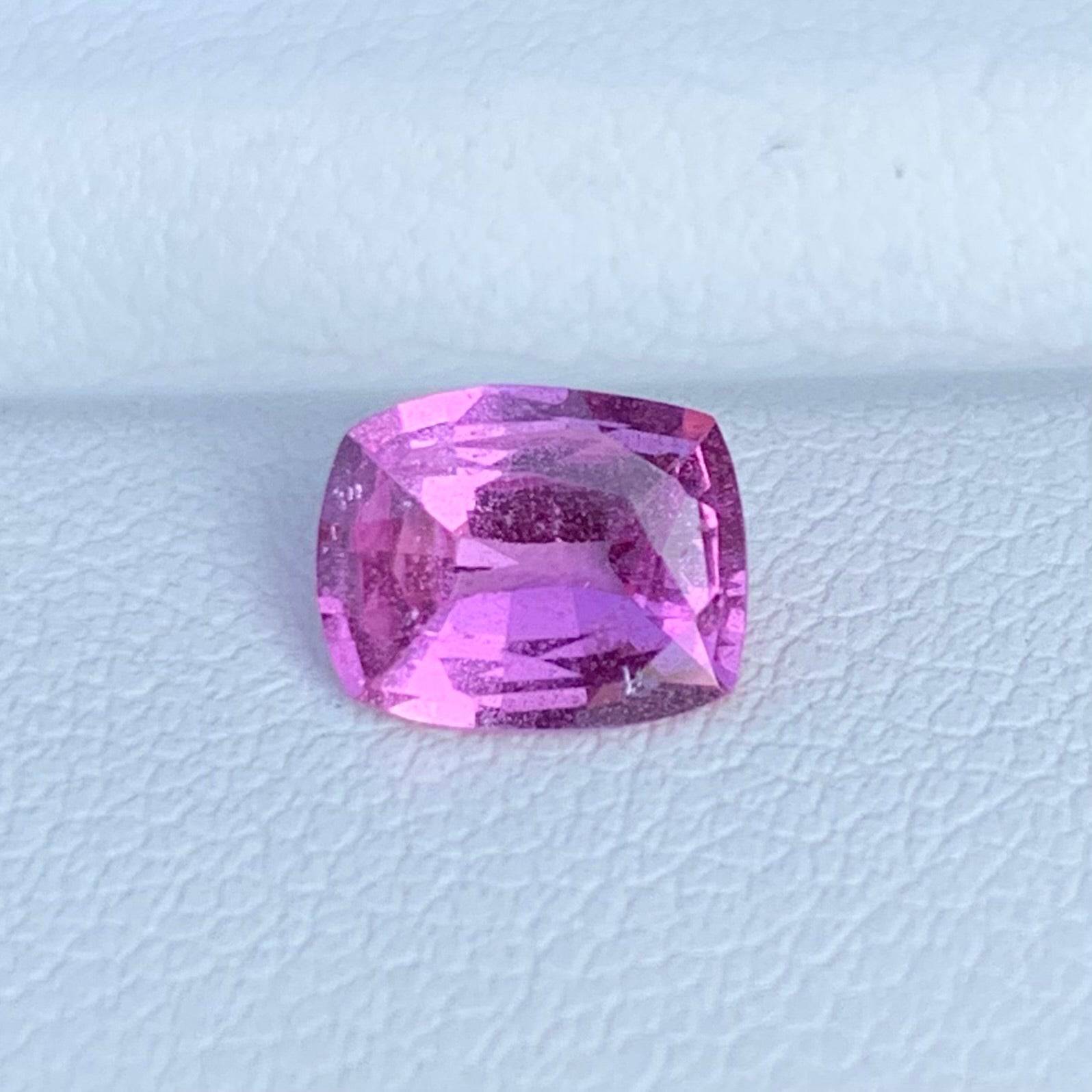 1.13 Ct Unheated Pink Sapphire Engagement Ring - Baza Boutique 