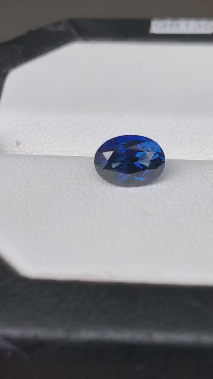 Royal Blue sapphire 1.37 Cts , Unheated Blue Sapphire, Natural Oval Shape Blue sapphire Engagement ring, Ceylon Blue Sapphire, Gift for her