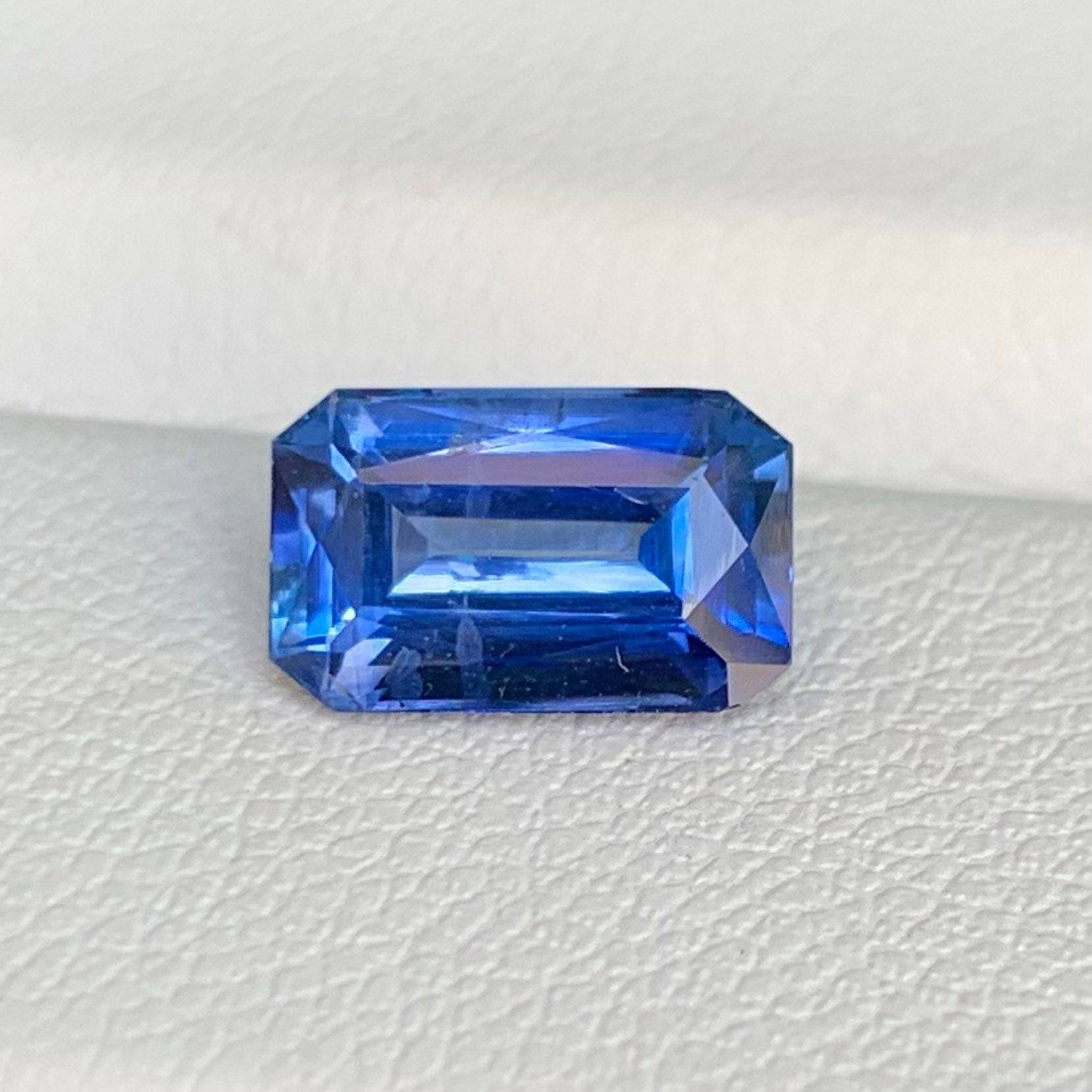 Blue sapphire 2.11 Cts, Natural Cornflower Blue Sapphire, Blue sapphire for Engagement ring, Ceylon Blue Sapphire, A Gift for her - Baza Boutique 