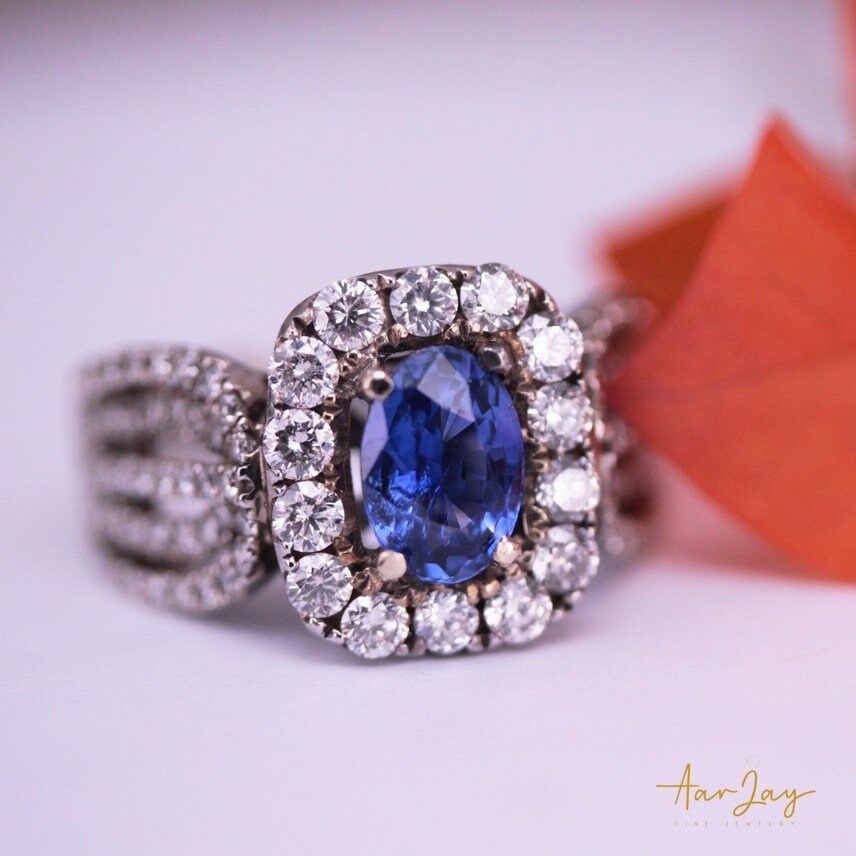Blue Diamond “Bleu Royal” Sells for More Than $44 Million at Auction